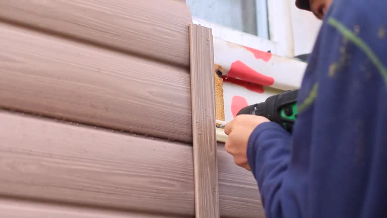 Affordable siding repair and maintenance services in Union Gap, WA